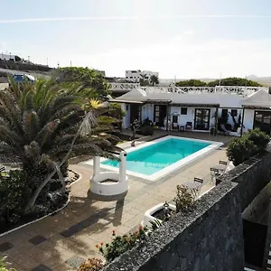 oasis-surf-house.in-canary-islands.com/